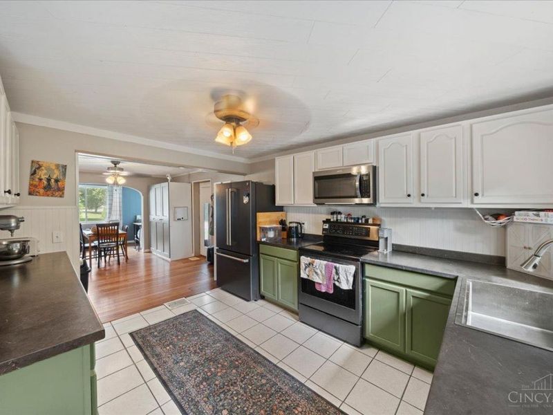 3461 West Fork Road, Green Township, OH 45211 Photo 8