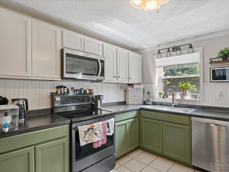3461 West Fork Road, Green Township, OH 45211 Photo 9