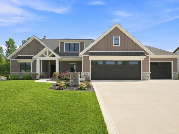 251 Ninepark Cove, Huntertown, IN 46748