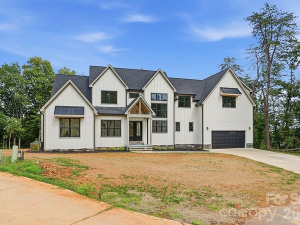 301 Spanish Oak Lane, Gastonia, NC 28056