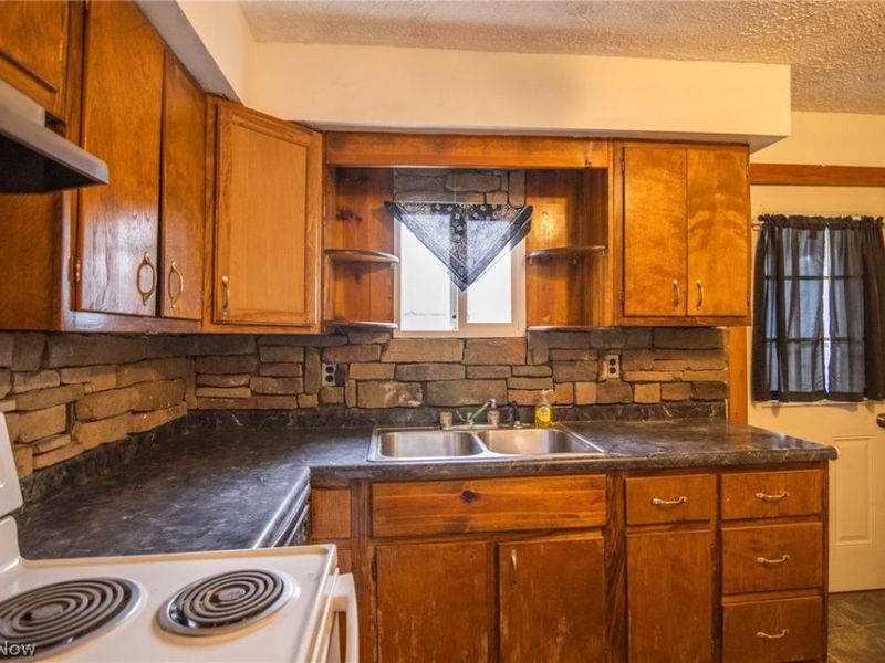 4254 Harrison Street, Bellaire, OH 43906 Photo 13
