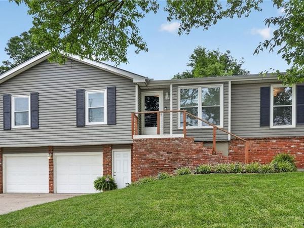 6033 Alden Street, Shawnee, KS 66216