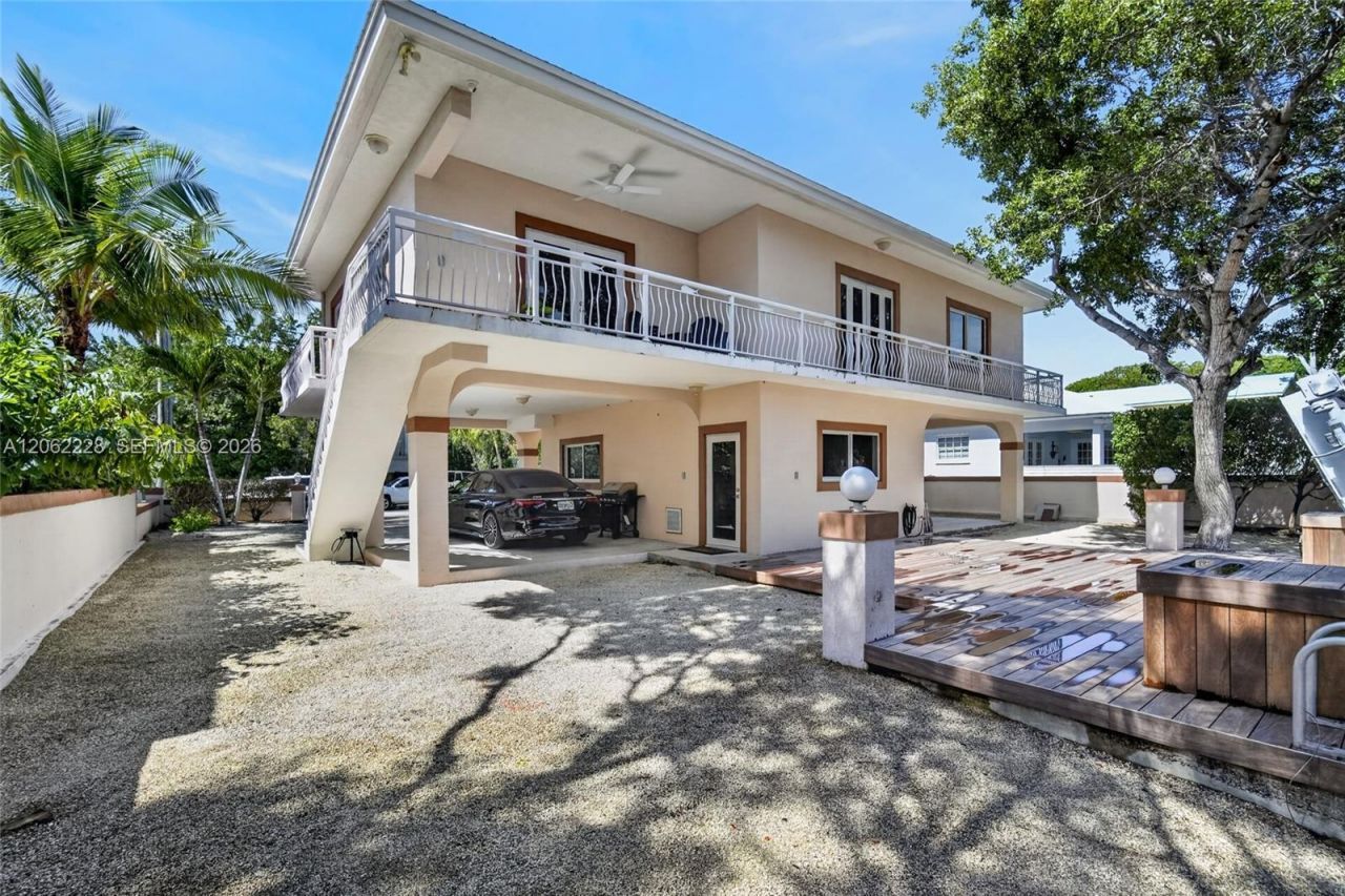 123 Peace Ave, Tavernier, FL 33070 Photo