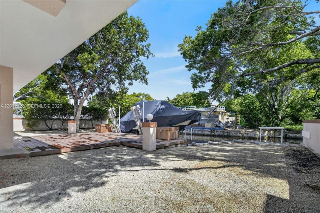 123 Peace Ave, Tavernier, FL 33070 Photo