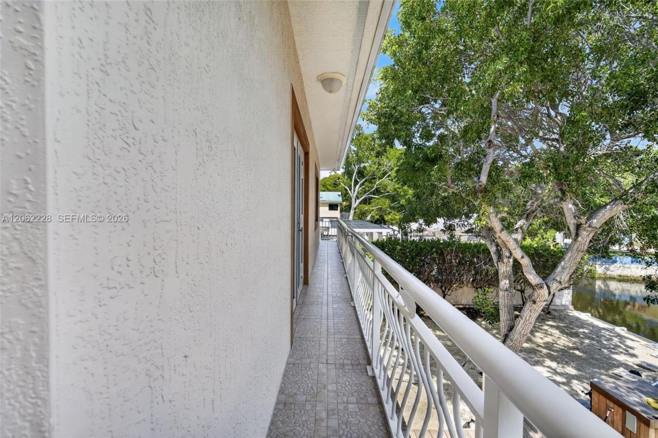 123 Peace Ave, Tavernier, FL 33070 Photo