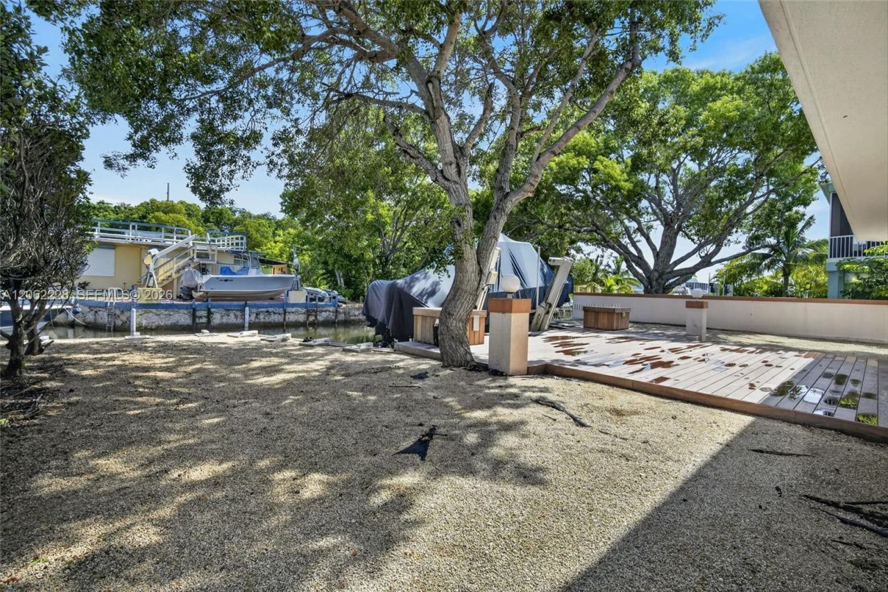 123 Peace Ave, Tavernier, FL 33070 Photo