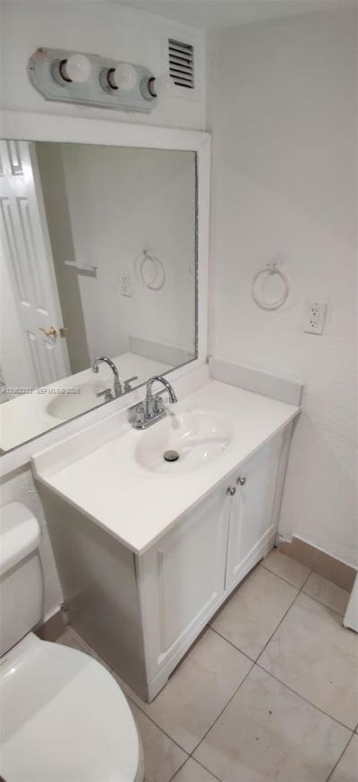 4550 NW 9th St, Unit 706E, Miami, FL 33126 Photo