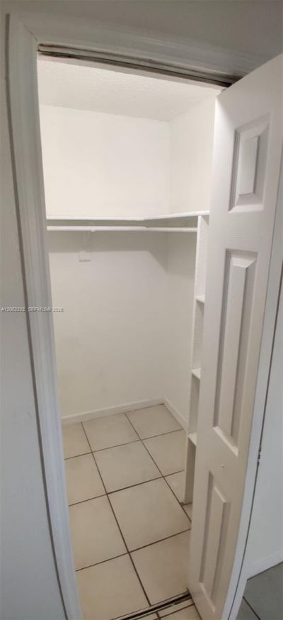 4550 NW 9th St, Unit 706E, Miami, FL 33126 Photo