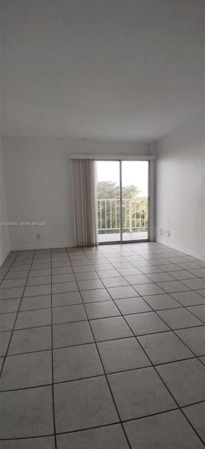 4550 NW 9th St, Unit 706E, Miami, FL 33126 Photo