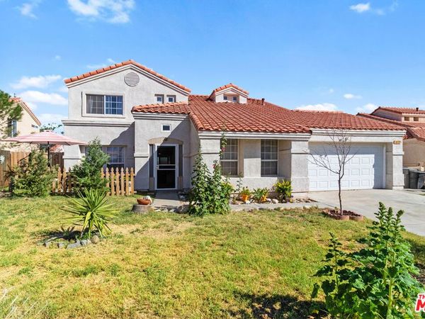 1631 Roseglen Place, Palmdale, CA 93550