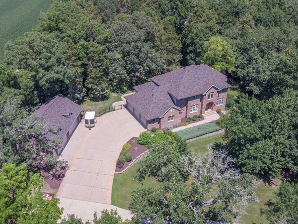 3285 W Forest Road, FREEPORT, IL 61032
