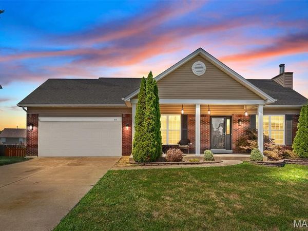 415 Spirit Drive , Lake St Louis, MO 63367