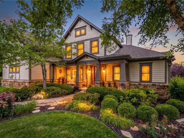 7435 Deer Ridge Drive, Shawnee, KS 66227