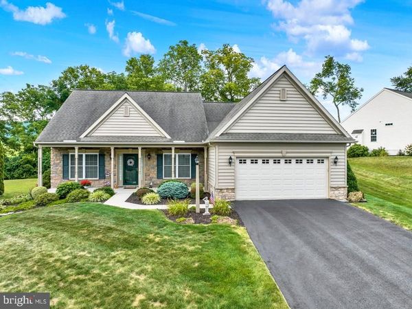 295 COPPER BEECH LANE, WOMELSDORF, PA 19567