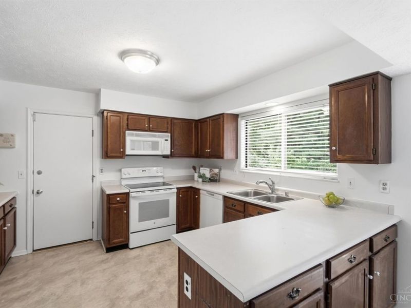 1776 Wexwood Lane, Anderson Twp, OH 45255 Photo 16