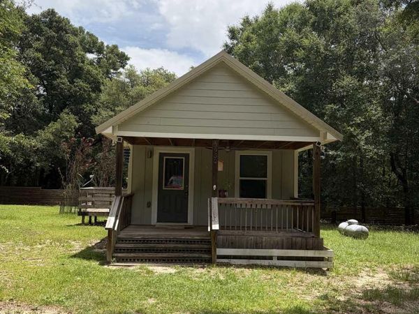 3950 Reinhardt Village Rd, Milton, FL 32583