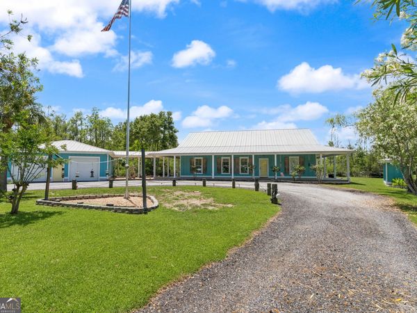 6370 Dover Bluff Road, Waverly, GA 31565