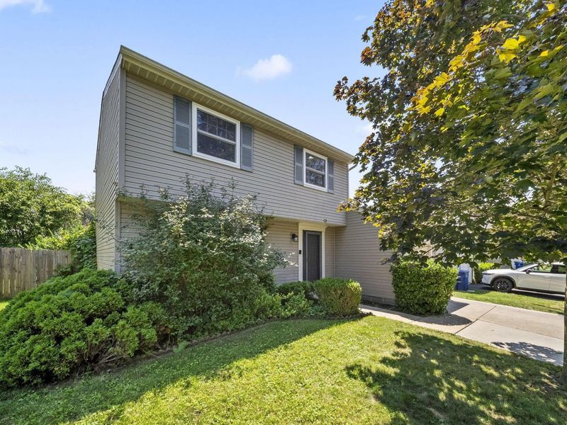 6312 Emberwood Road, Dublin, OH 43017 Photo 2
