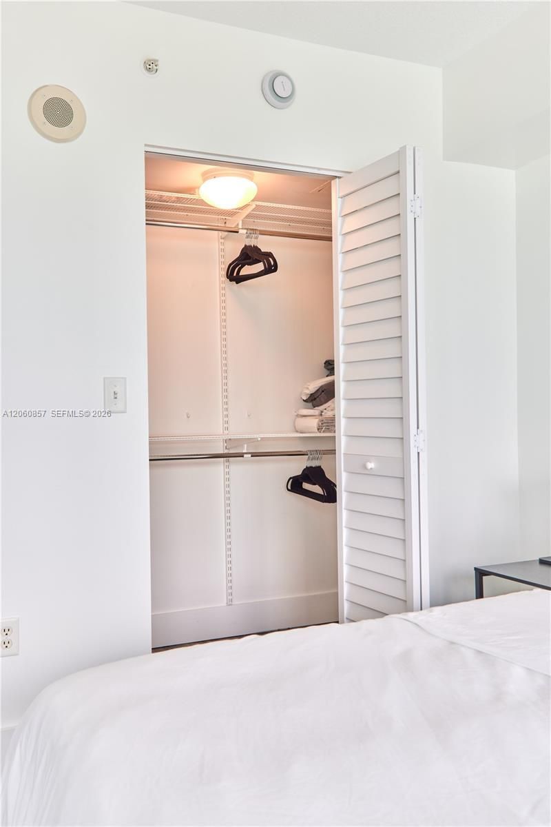 31 SE 5th St , Unit 3201, Miami, FL 33131 Photo
