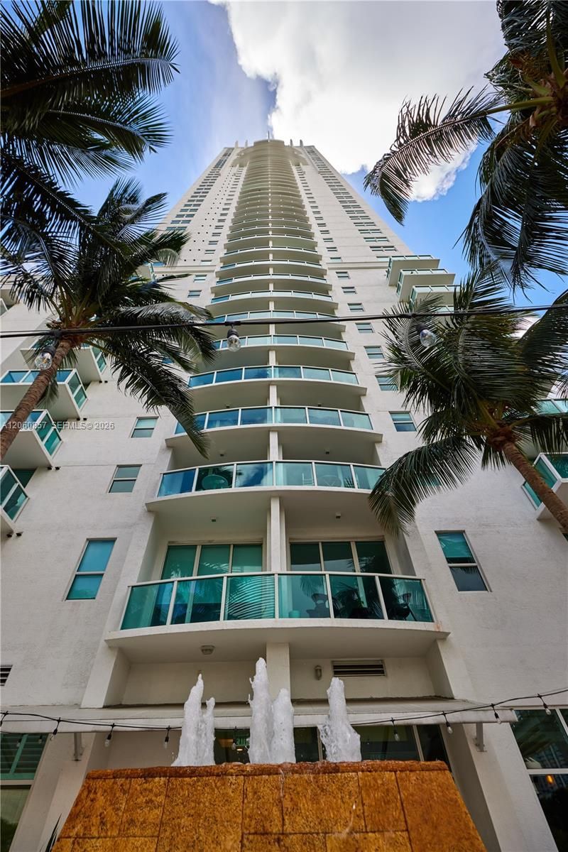 31 SE 5th St , Unit 3201, Miami, FL 33131 Photo
