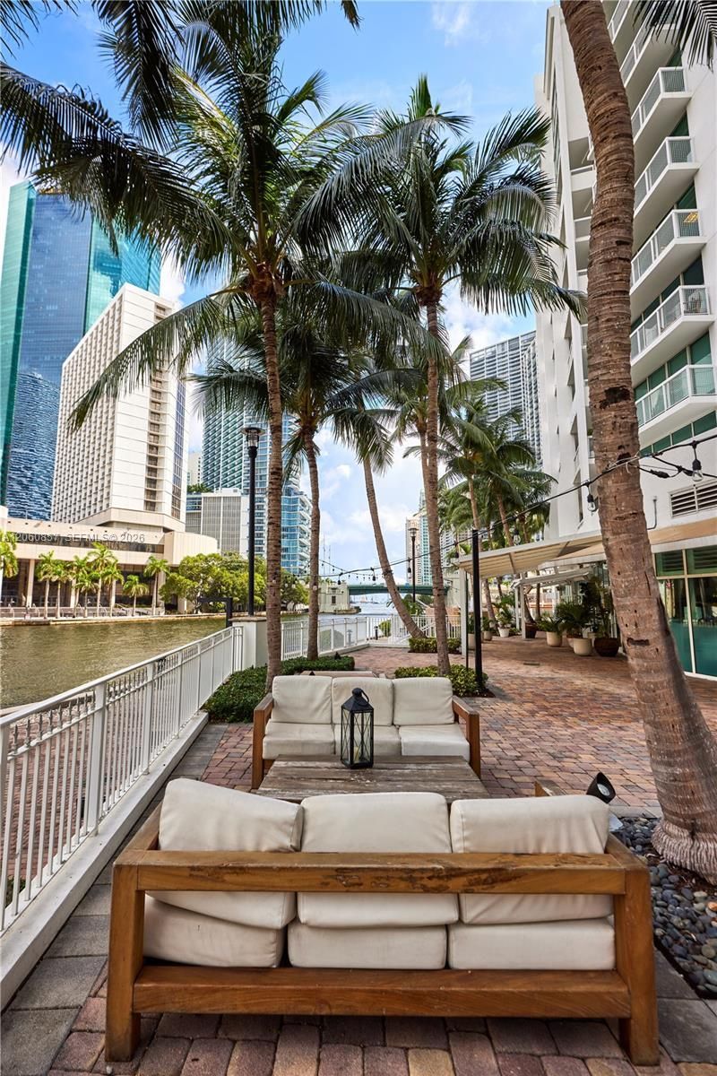 31 SE 5th St , Unit 3201, Miami, FL 33131 Photo