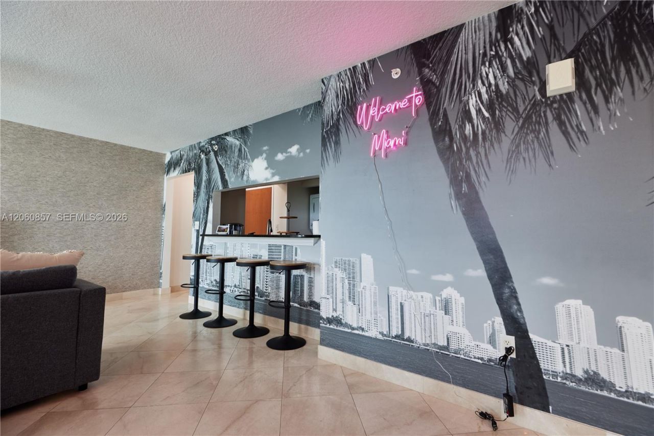 31 SE 5th St , Unit 3201, Miami, FL 33131 Photo