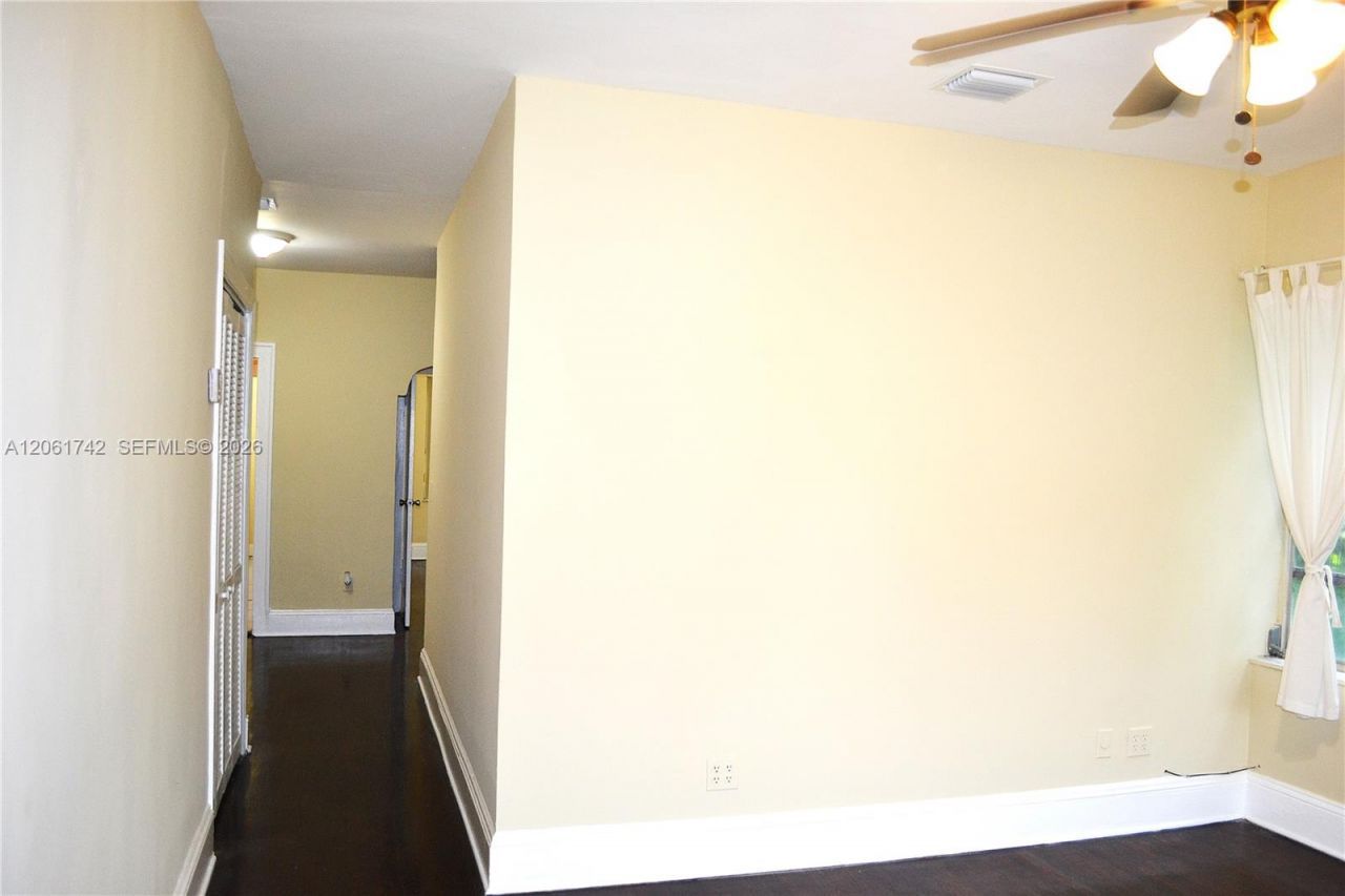 1661 SW 13th St , Unit 3, Miami, FL 33145 Photo