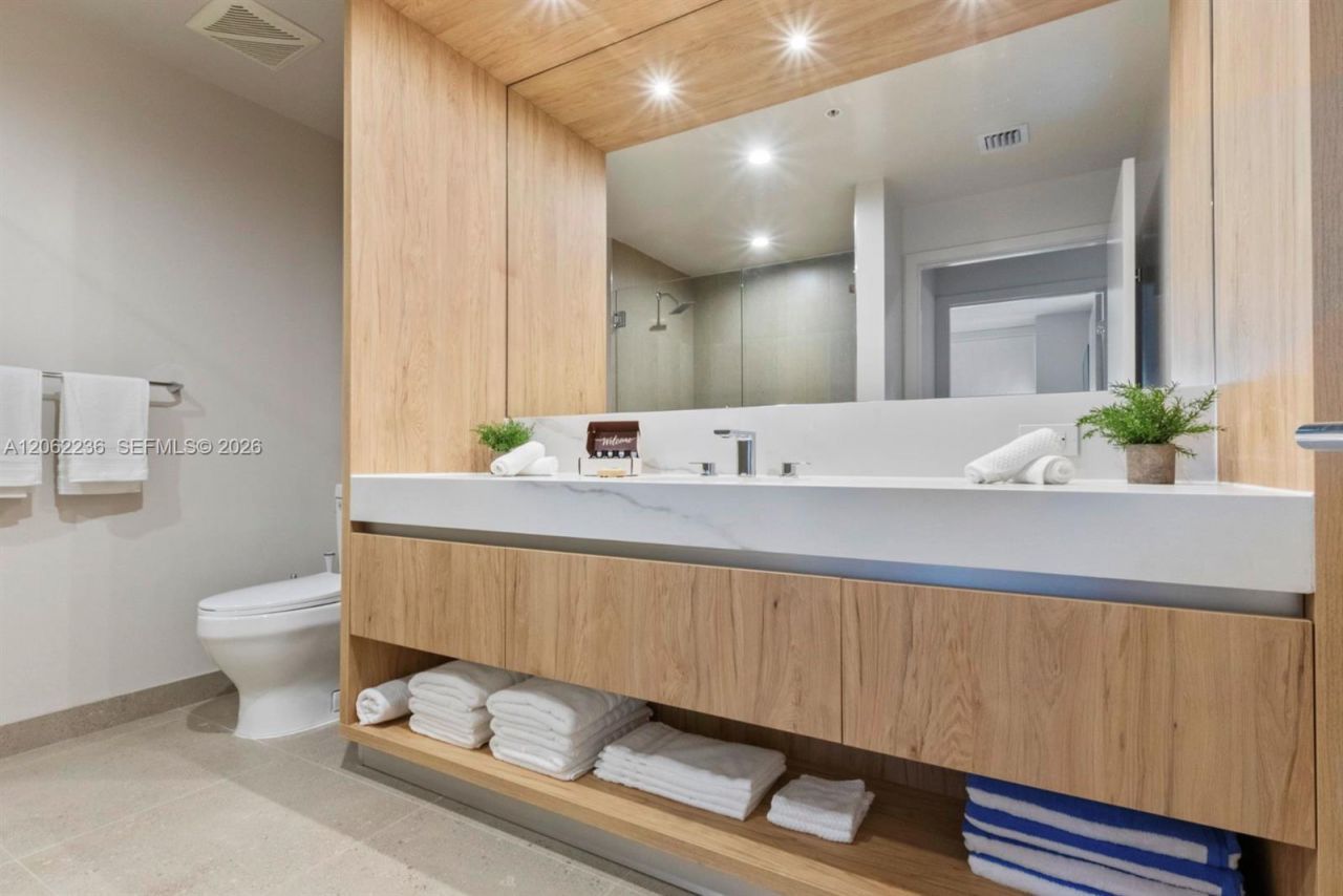 11 NE 6th St , Unit 2303, Miami, FL 33132 Photo