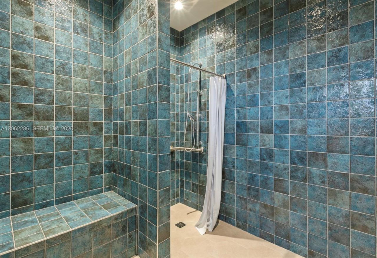 11 NE 6th St , Unit 2303, Miami, FL 33132 Photo