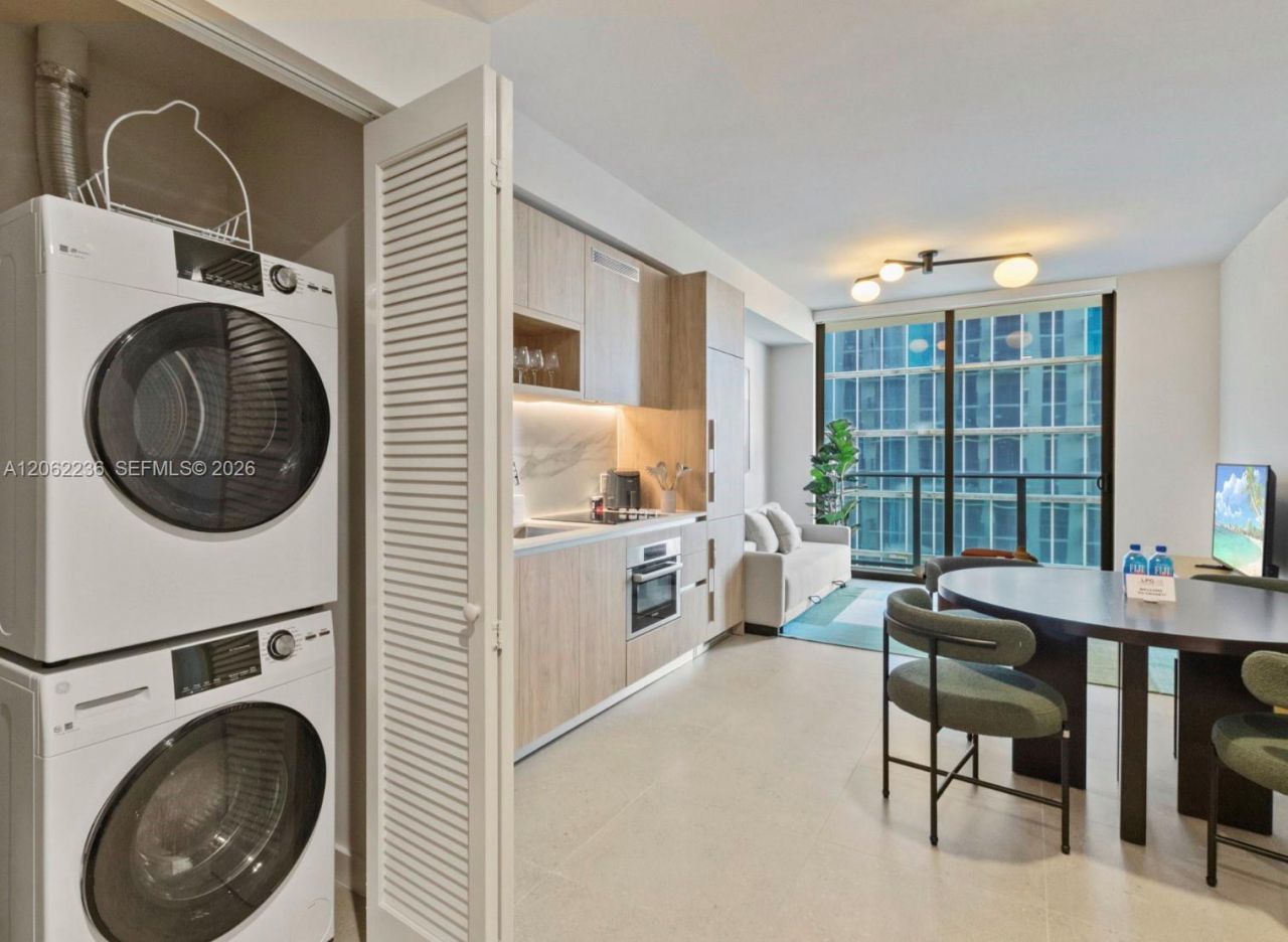 11 NE 6th St , Unit 2303, Miami, FL 33132 Photo