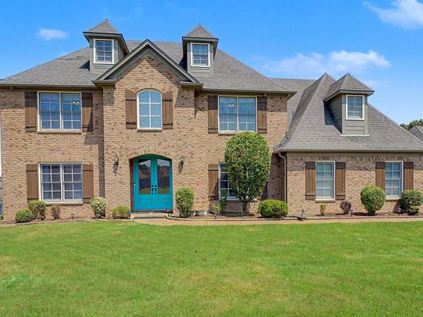 1066 KENTSHIRE CV, Cordova, TN 38018