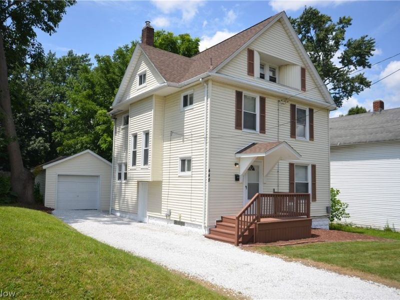 448 Bruner Street, Akron, OH 44306 Photo 2