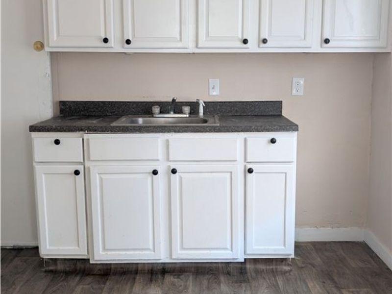 3669 E 113th Street, Cleveland, OH 44105 Photo 2