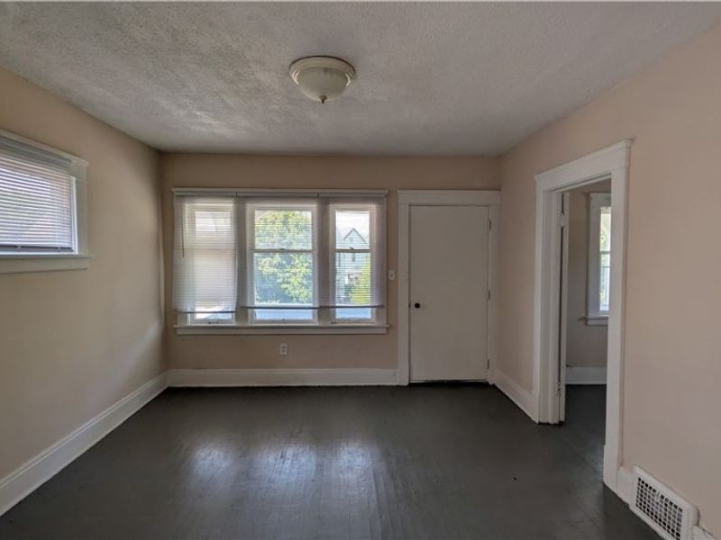 3669 E 113th Street, Cleveland, OH 44105 Photo 4