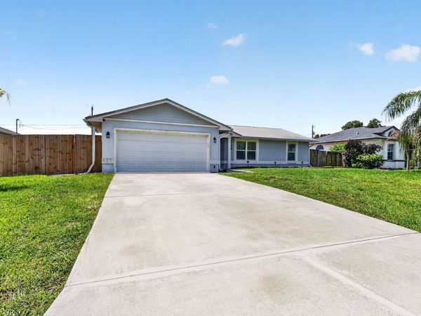 756 SW Ancona Road, Port St. Lucie, FL 34953