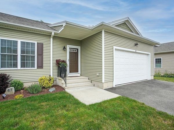 111 Daniel Shays Hwy, Unit 47, Belchertown, MA 01007