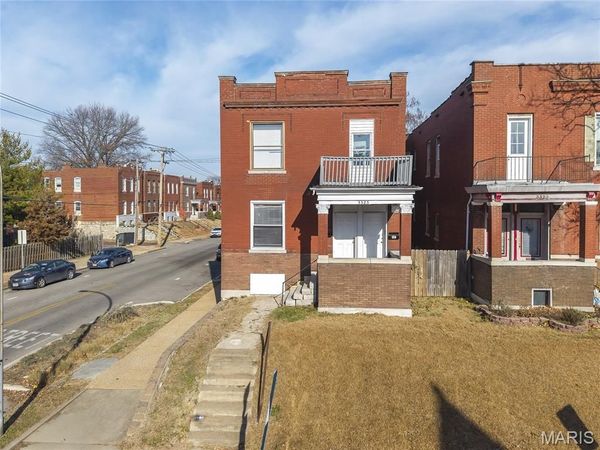 3325 Chippewa Street , St Louis, MO 63118