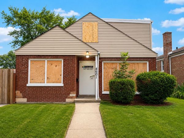 4601 S Leclaire Avenue , Chicago, IL 60638