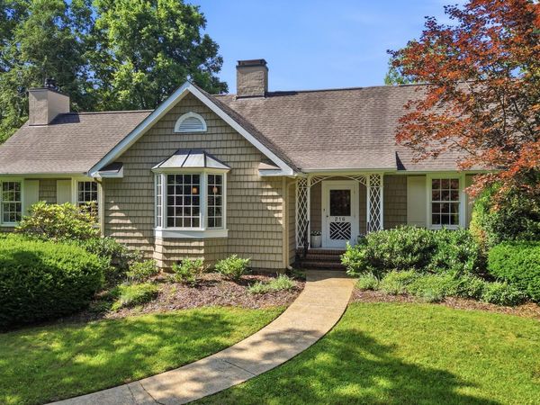 216 Sylvan Drive, Lookout Mountain, TN 37350