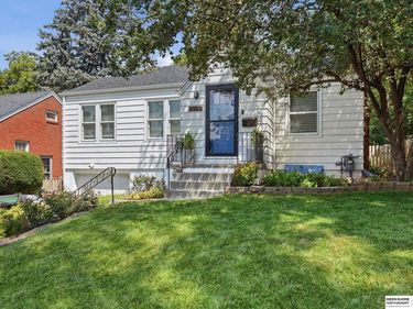 6328 William Street, Omaha, NE 68106