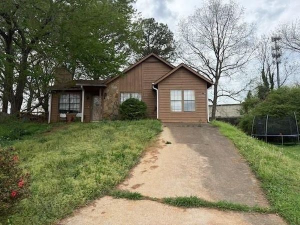 4817 Mainstreet Valley Trace , Stone Mountain, GA 30088