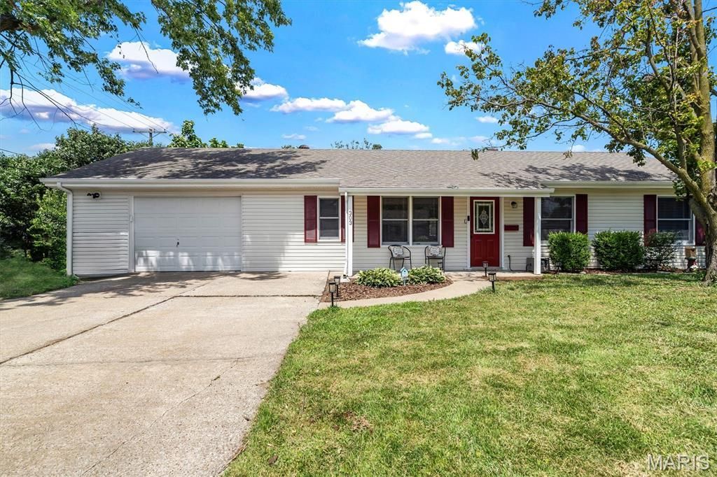 303 Saint Joseph Avenue , O Fallon, MO 63366 Main Photo