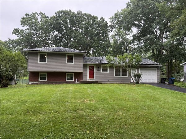 668 Marsh Road , Pittsford, NY 14534