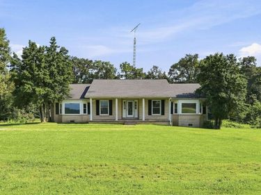646 Rockcastle Road, Cadiz, KY 42211
