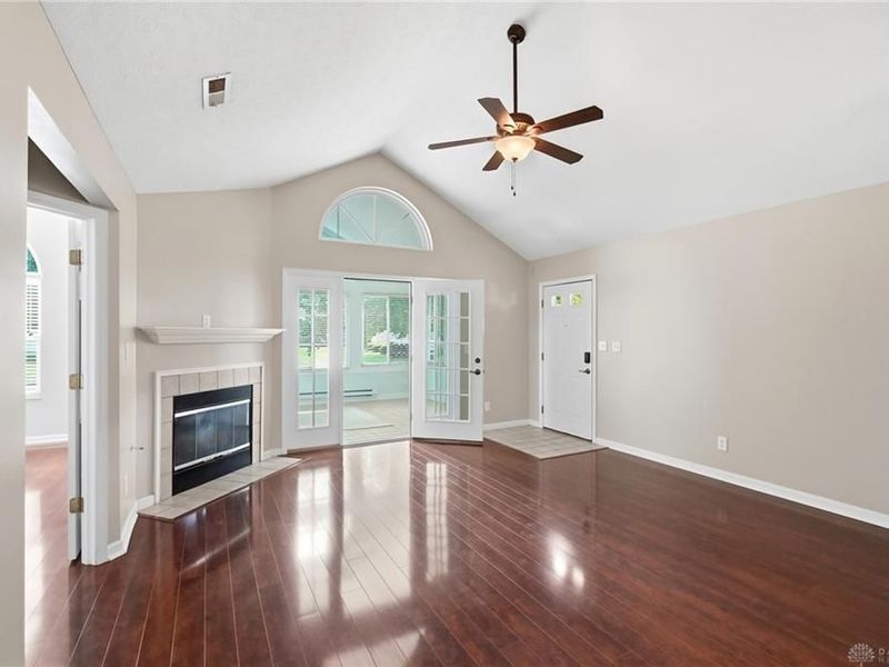 1596 Turnberry Village Drive, Washington Township, OH 45458 Photo 10