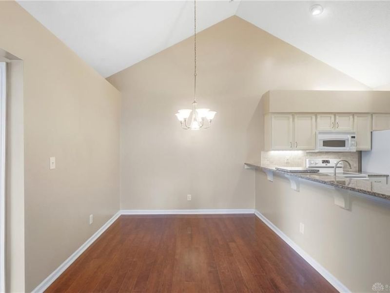 1596 Turnberry Village Drive, Washington Township, OH 45458 Photo 12