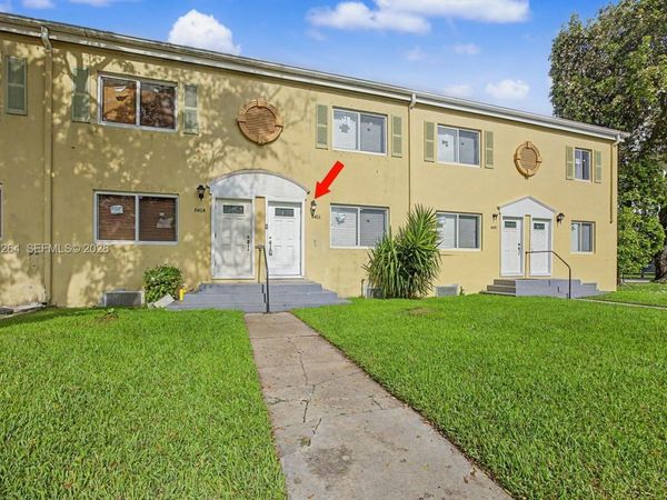 8466 NW 4th Ct , Unit 8466, Miami, FL 33150