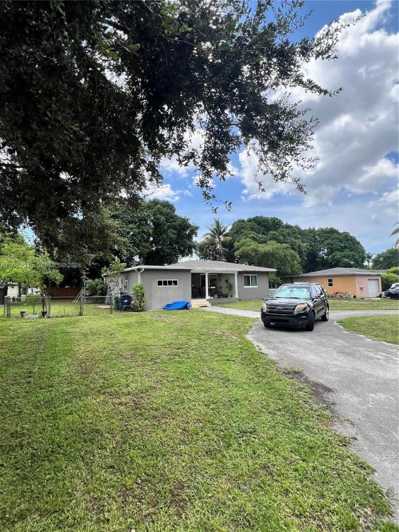 13301 NW Miami Ct, Miami, FL 33168 Photo