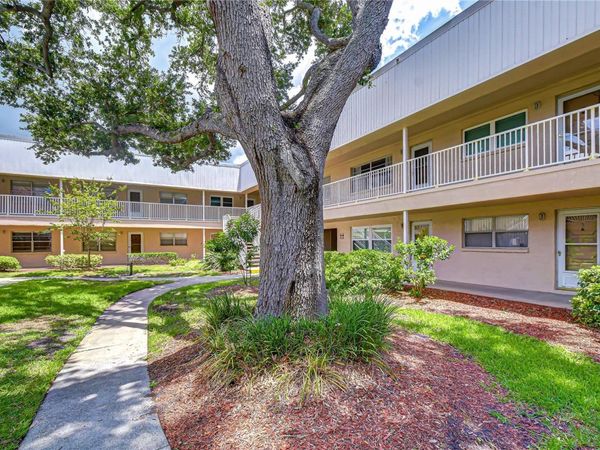 10037 62ND TERRACE N, Unit 5, ST PETERSBURG, FL 33708
