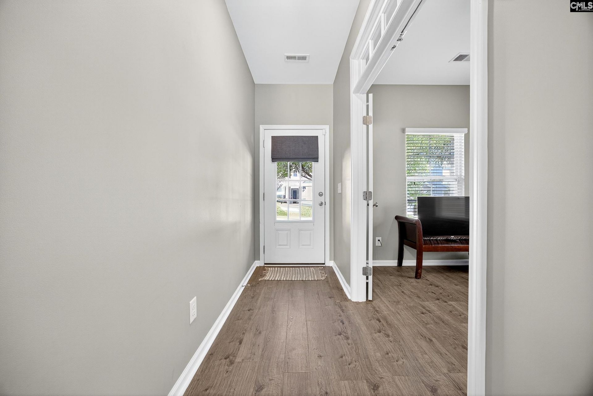 125 Chesterton Drive  Photo 4
